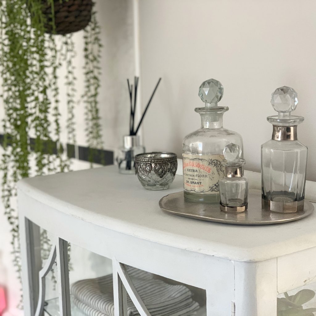 picture of the details in the bathroom at the house in deal a holiday cottage to rent in deli kent